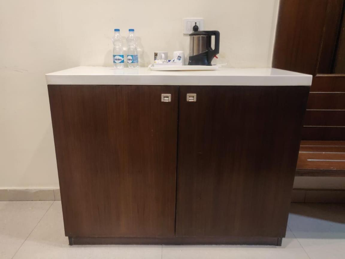 Hotel Casaya Inn Chinhat Kültér fotó