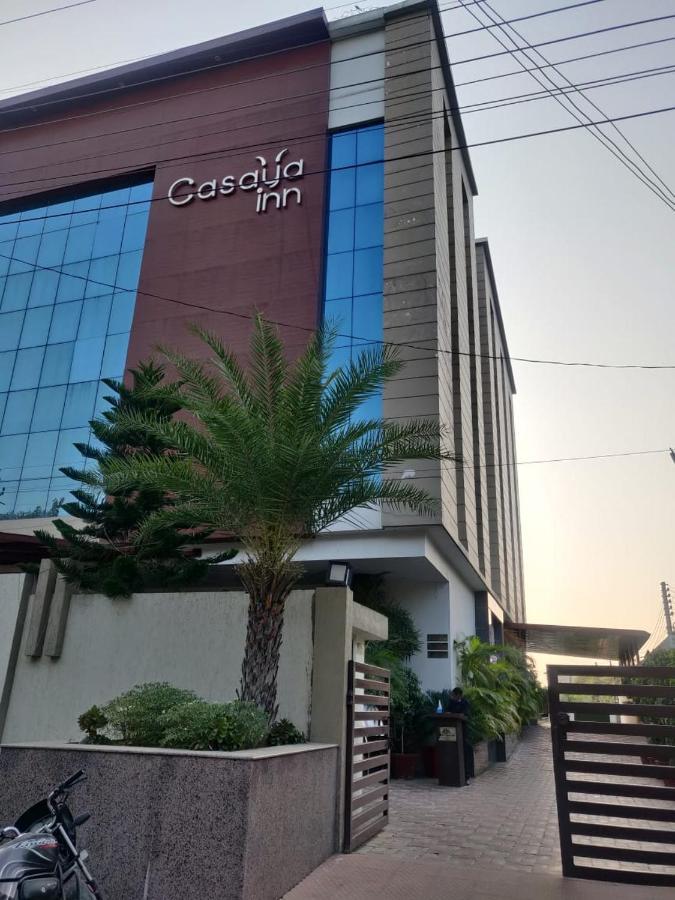 Hotel Casaya Inn Chinhat Kültér fotó