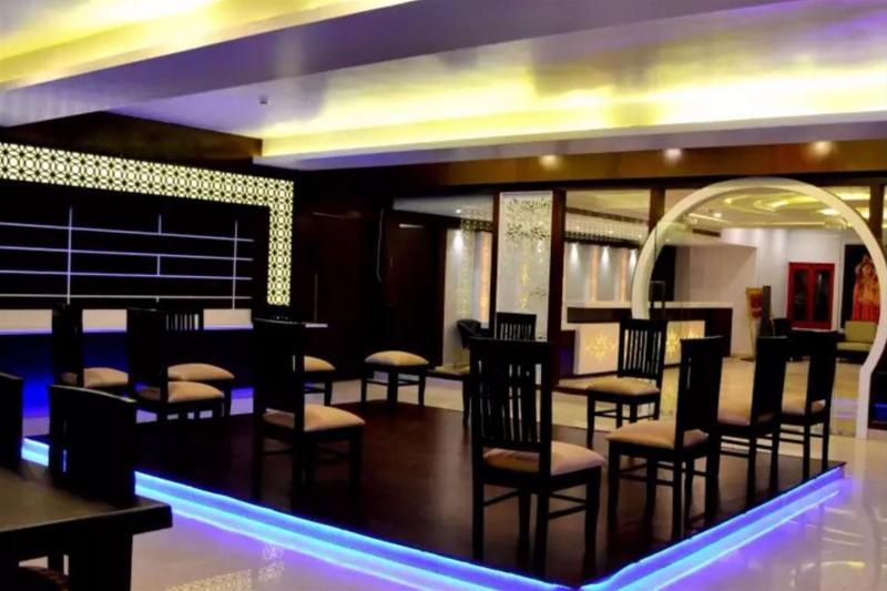 Hotel Casaya Inn Chinhat Kültér fotó